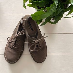 Womens size 6 1/2 Clark’s collection